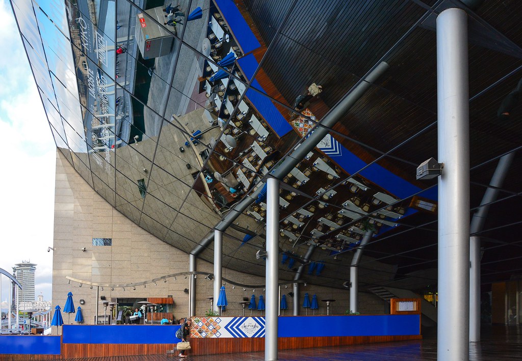 מרכז קניות בברצלונה